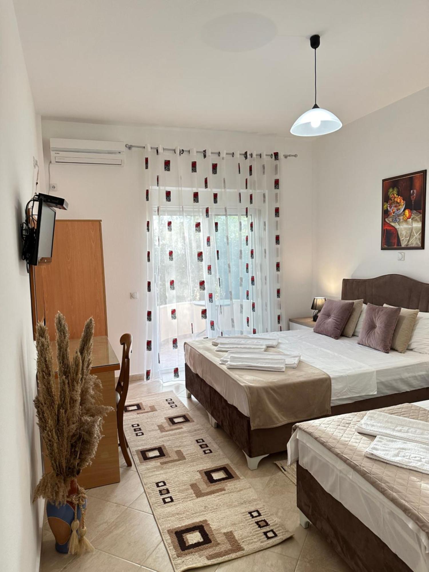 Apartments Sija Улцинь Екстер'єр фото