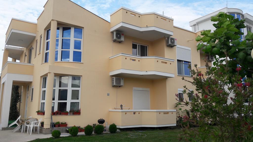 Apartments Sija Улцинь Екстер'єр фото